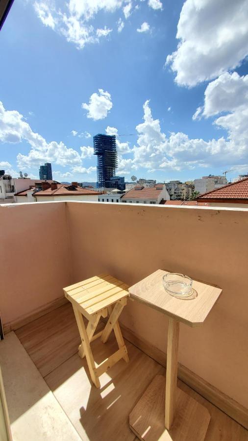 Metropolitan Apartments - City Center Tirana Esterno foto